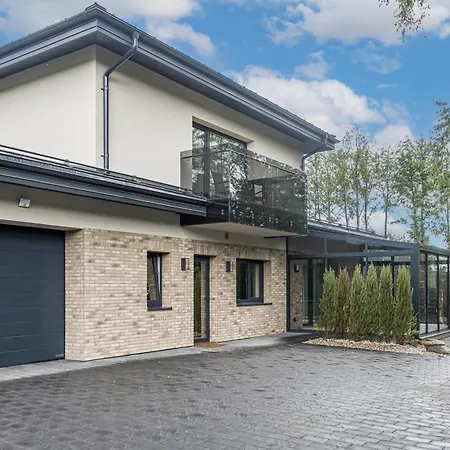 Uzkanaves Apartamentai U76 *